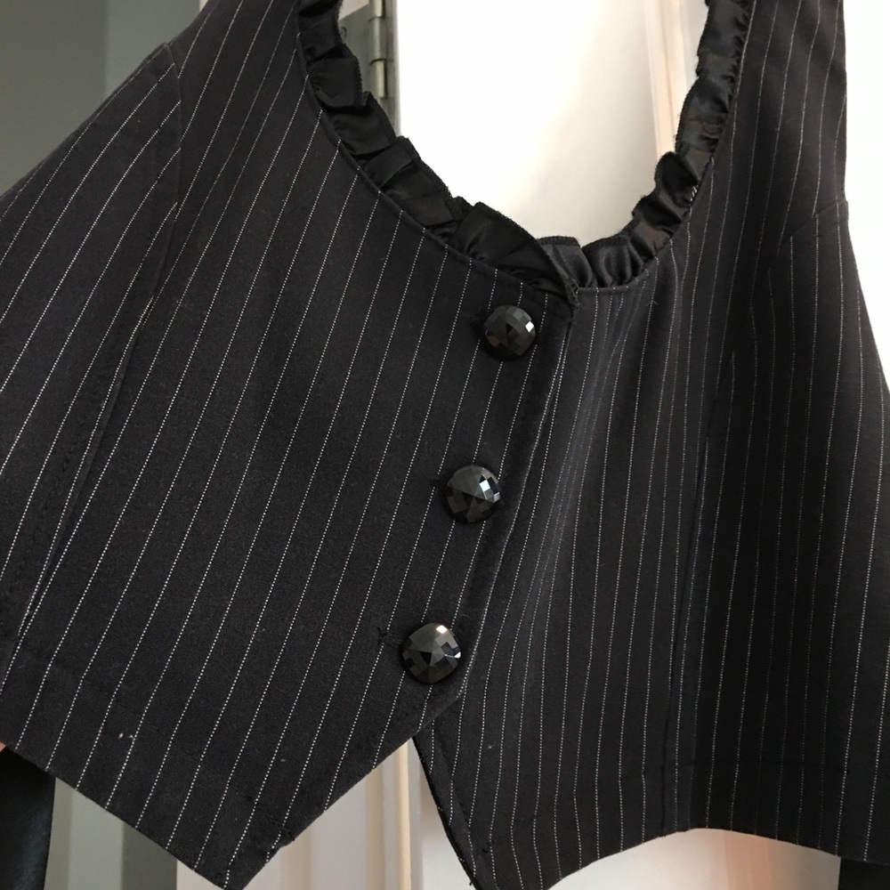 Black (pinstripe) crop top vest with buttons